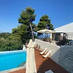Mit Privaten Pools Und Meerblick By Interhome مدينة سكياثوس