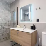 بيت للعطل Mit Privaten Pools Und Meerblick By Interhome *
