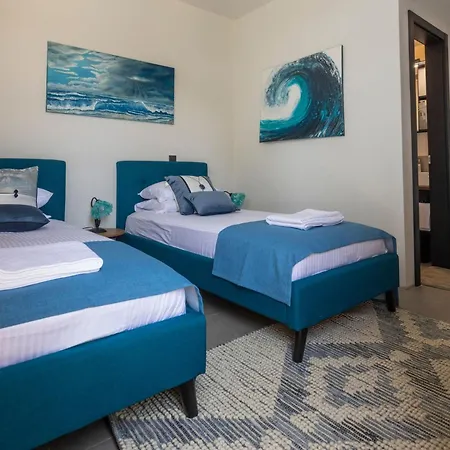 Mit Privaten Pools Und Meerblick By Interhome Semesterbostad Skiathos stad