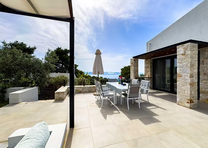 Сasa de vacaciones Mit Privaten Pools Und Meerblick By Interhome