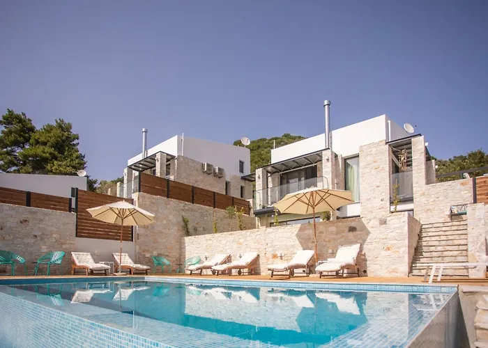 Mit Privaten Pools Und Meerblick By Interhome * 스키아토스 타운