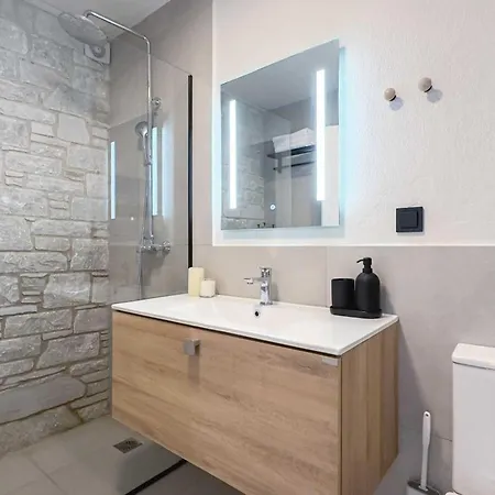 펜션 Mit Privaten Pools Und Meerblick By Interhome *